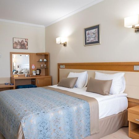 Patalya Lakeside Resort Hotel Golbası Zewnętrze zdjęcie