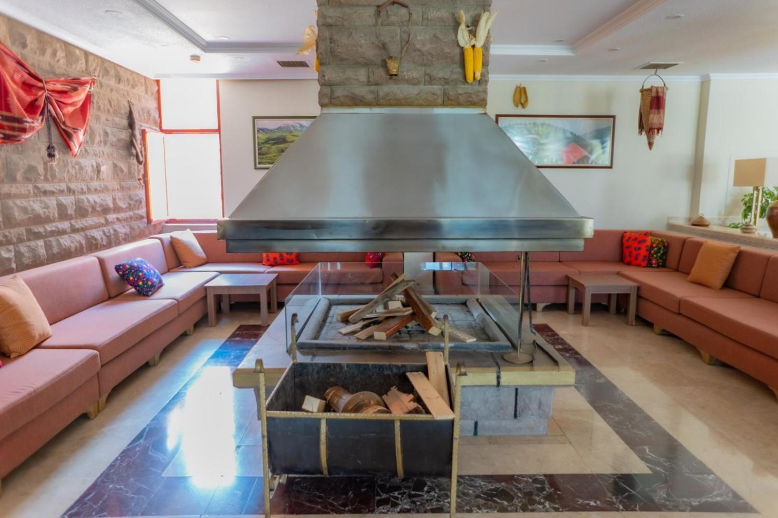 Patalya Lakeside Resort Hotel Golbası Zewnętrze zdjęcie